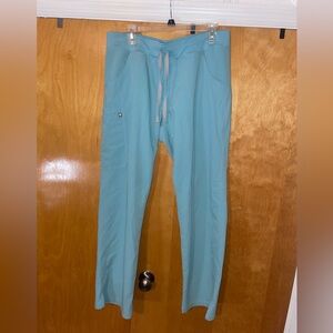 Figs Women’s Cargo Scrub Pants Size Large